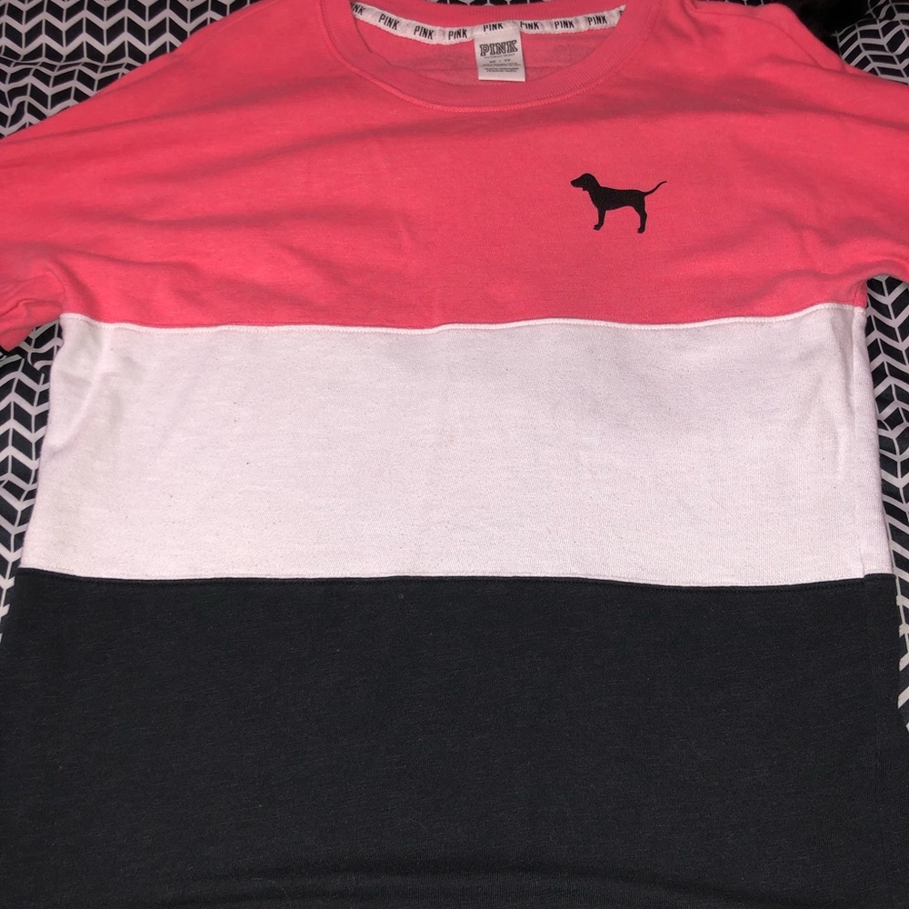 VS PINK pullover